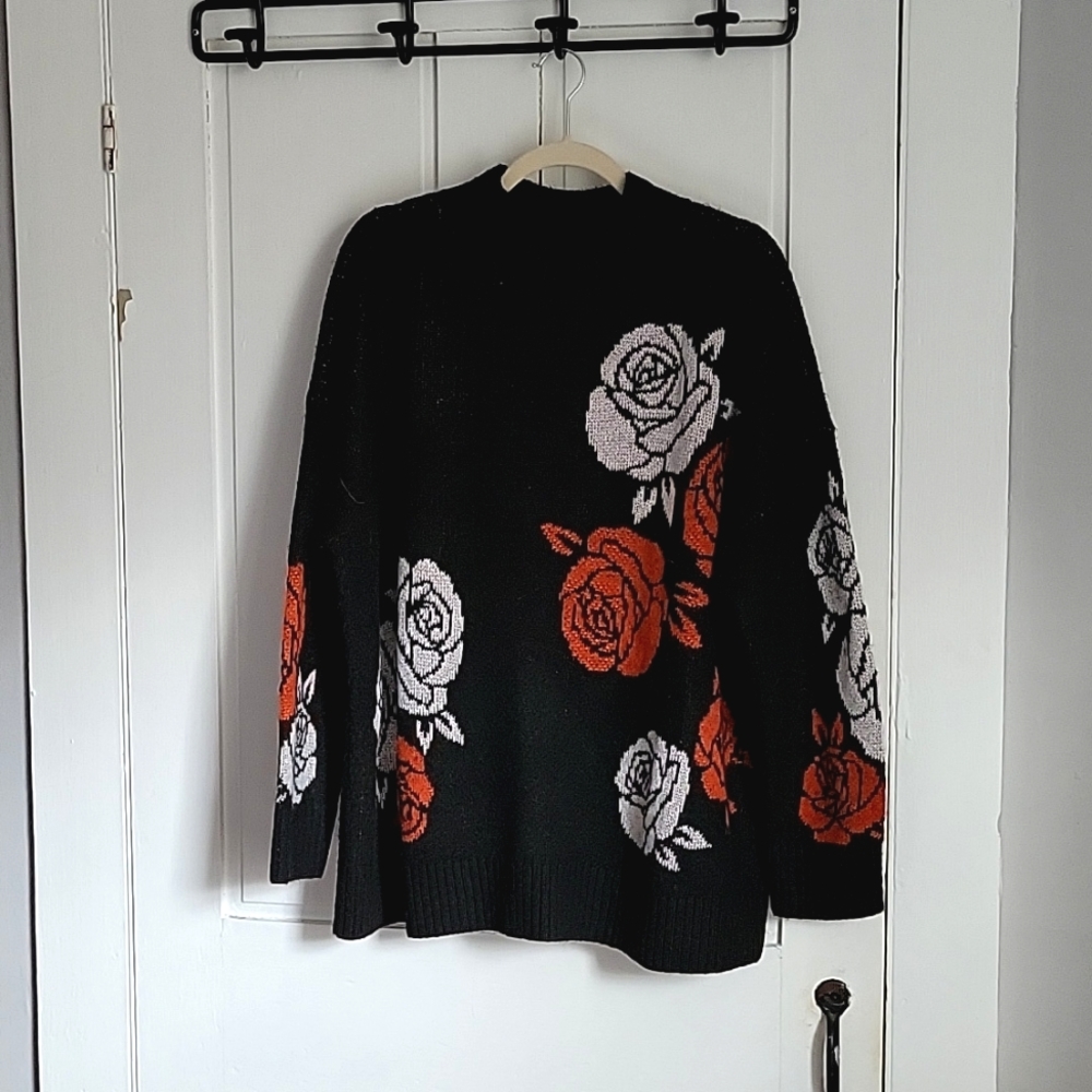 Torrid, 1X, Black, red, white rose mock neck sweater
